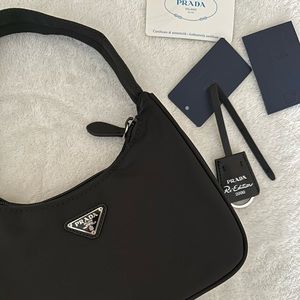 prada re edition 2000 mini sac💕